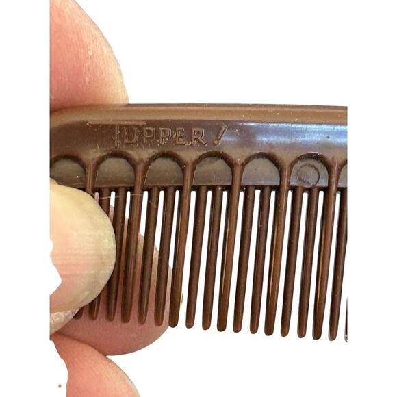 Tupperware Brown Comb Hair Teaser Rat Tail and 4 Black Pocket Combs Vintage - Picture 3 of 13